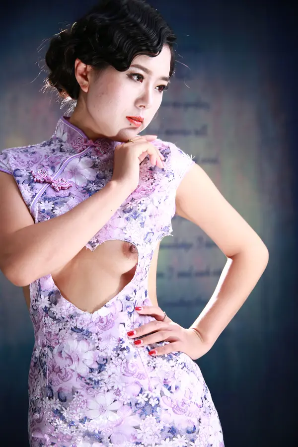 国模阿婕人体私拍套图